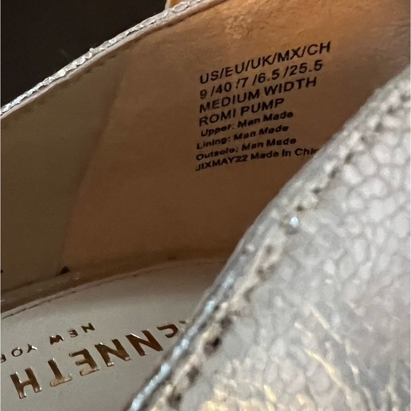 Kenneth Cole Romi pump silver metallic - Picture 9 of 12